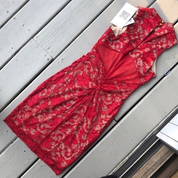 EMERALD SUNDAE | BodyCon Dress - Picture 2 of 4